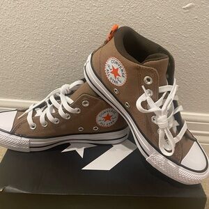 Malden street mid converse sneaker